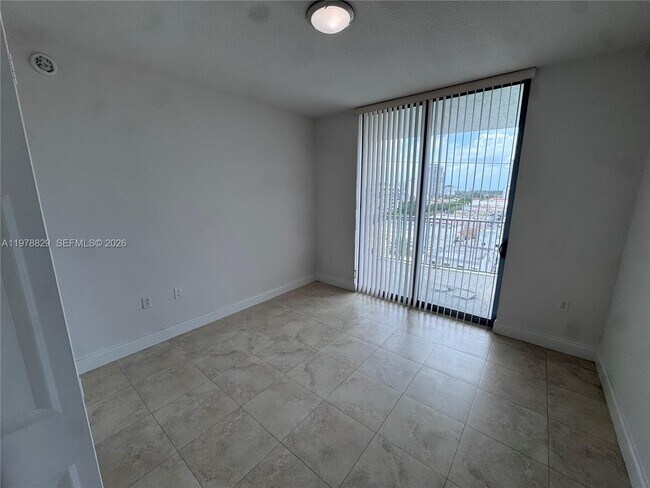 Building Photo - 140 S Dixie Hwy