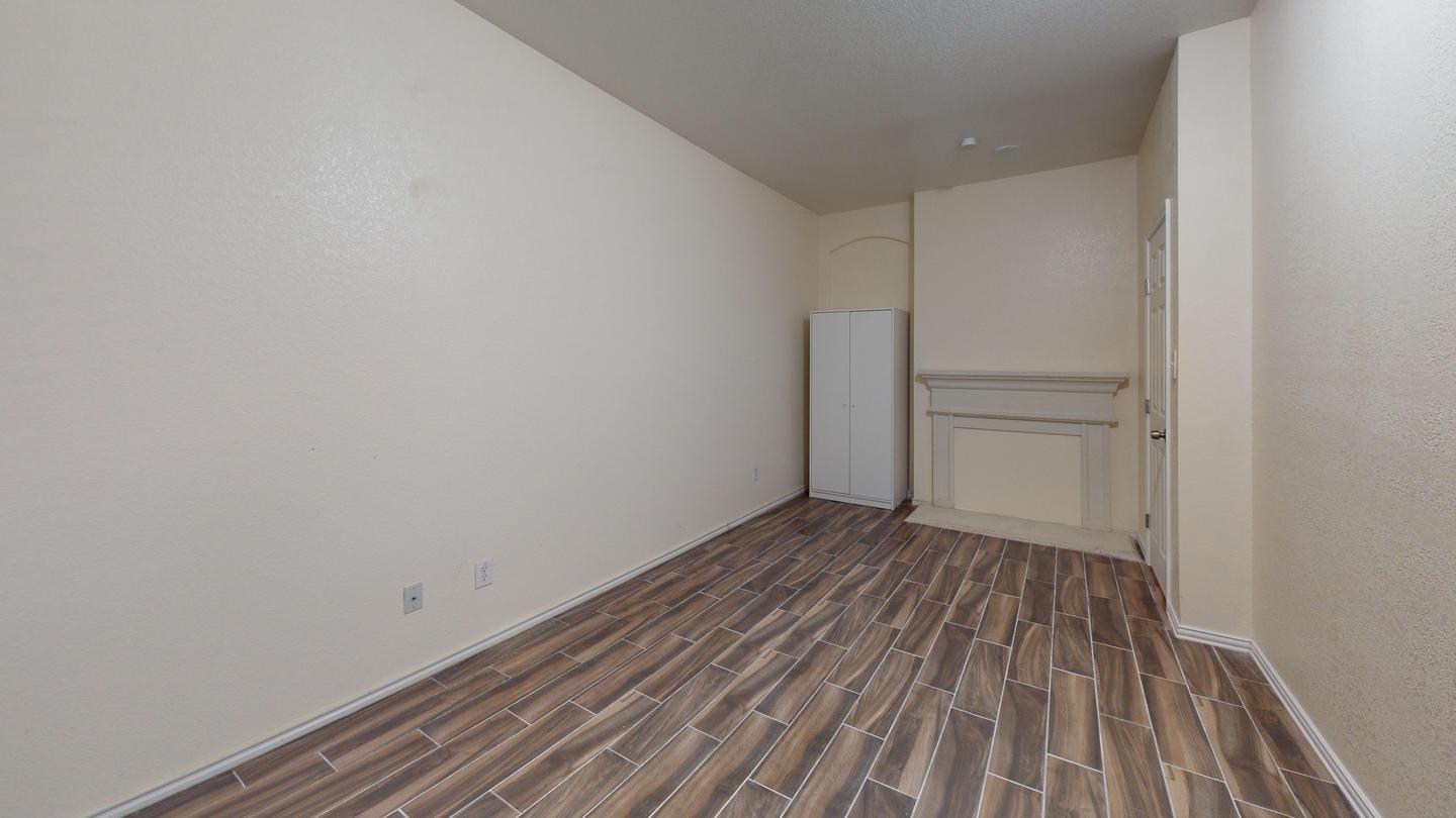 Building Photo - Stunning Fort Worth home in a sought-after...