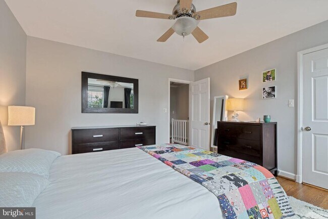 Building Photo - 3043 S Abingdon St