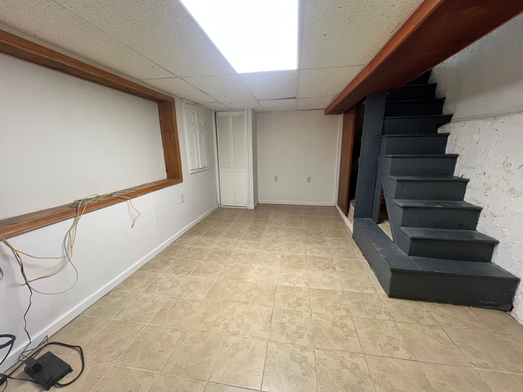 Building Photo - 2408 S Sartain St