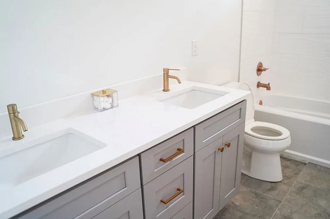 Building Photo - 1705 Heiman St