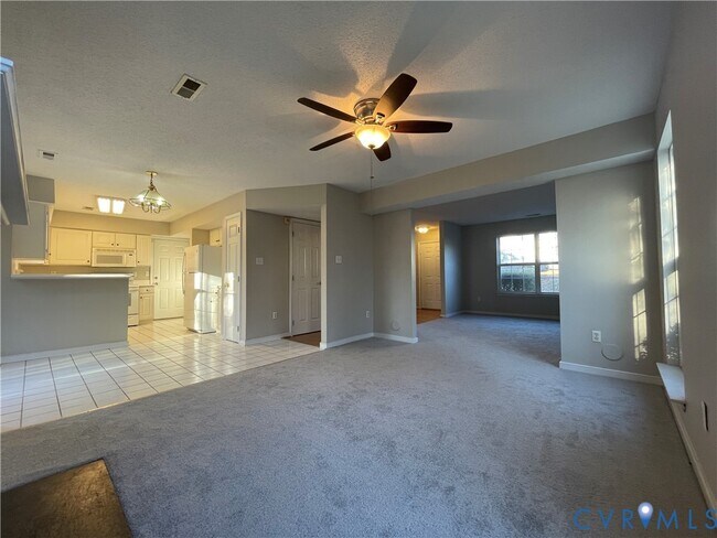 Building Photo - 7806 Fern Hollow Dr