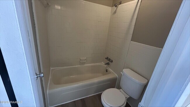 Building Photo - 3101 Highland Rd