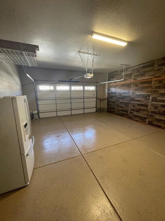 Building Photo - 342 Desert Chukar Dr