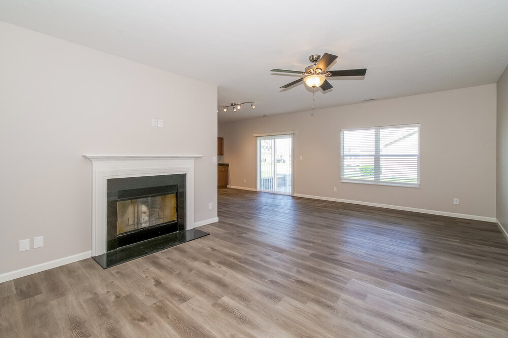 Building Photo - 577 Pebble Drive