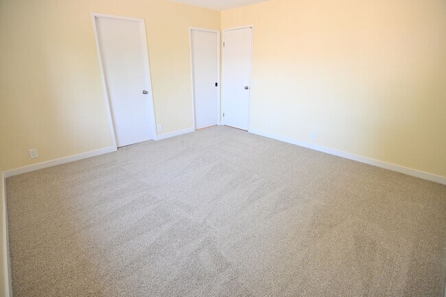 Building Photo - 347 W Rincon Ave