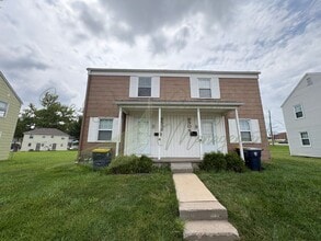Building Photo - 9506 Harrison St