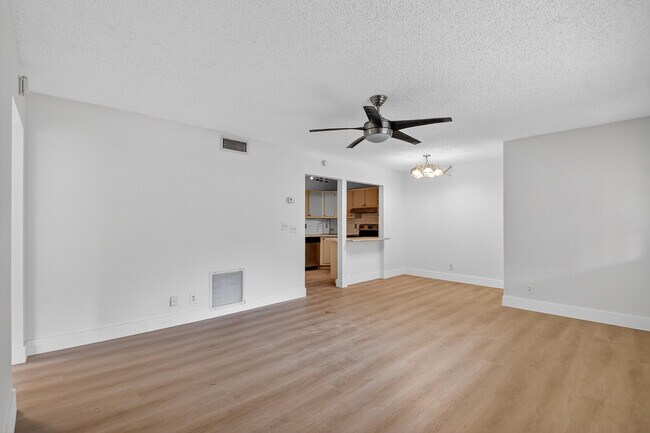 Building Photo - 4850 Sable Pine Cir