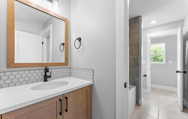 Building Photo - Luxury Home for Lease in Dry Creek Ranch –...