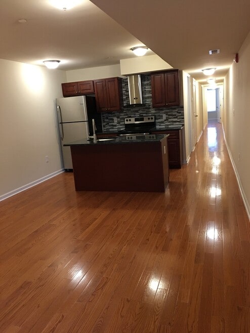 Building Photo - 243 S 45th St