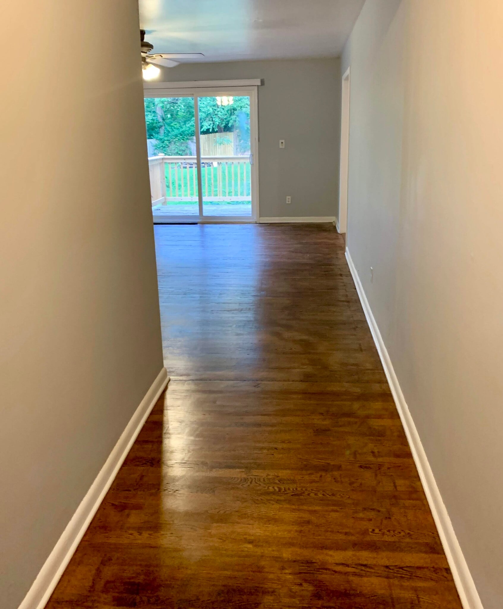 Entryway - 3166 S Parkview Ave
