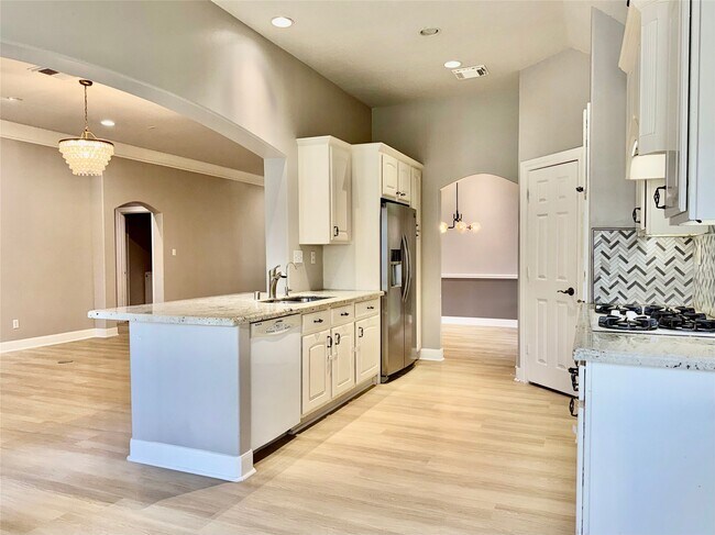 Building Photo - 12747 Silver Rod Ln