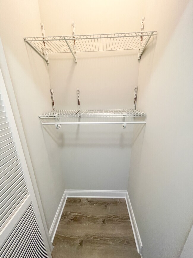 Building Photo - 3116 N Milwaukee Ave