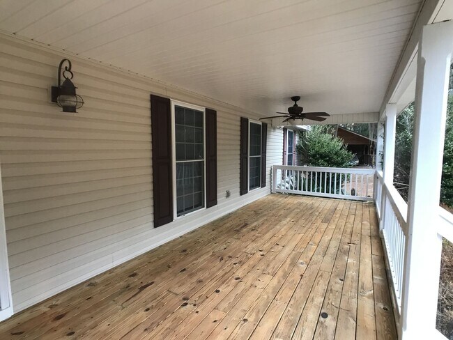 Building Photo - 9637 Lehigh Ave