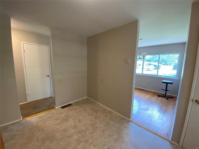 Building Photo - Fantastic 4bd/2ba home! Let yourself in!