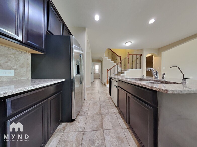 Building Photo - 4918 Woodbury Mill Dr