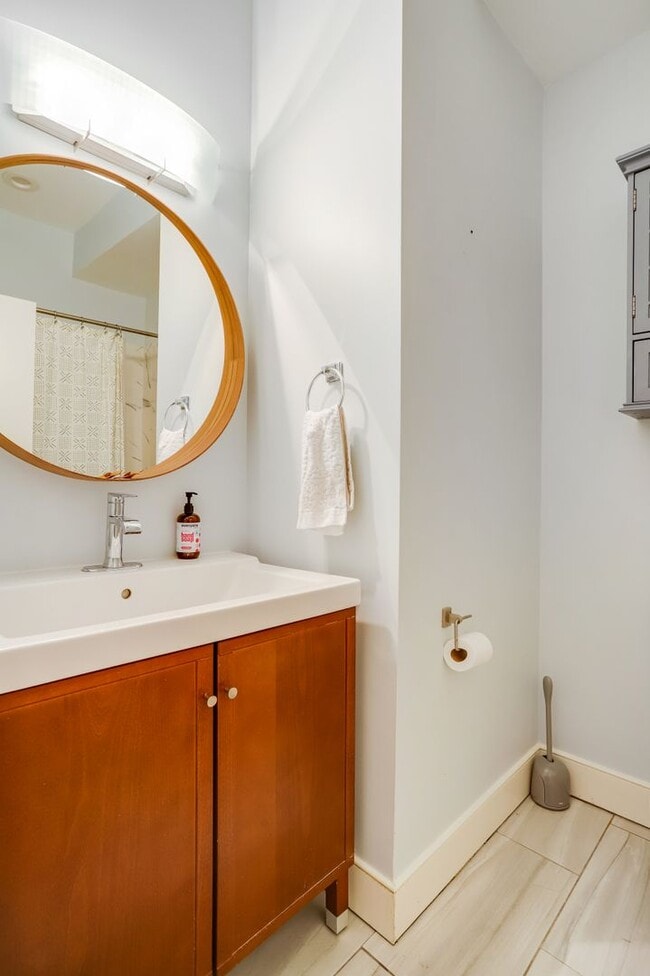 Building Photo - Live Bright in Shaw: Your Perfect One-Bedroom Awaits