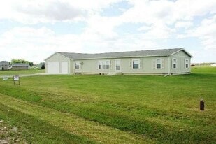 Building Photo - 3831 Plains Dr
