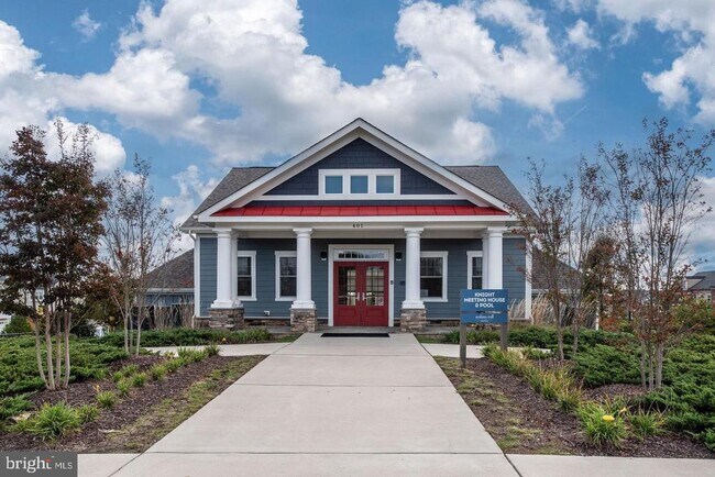 Building Photo - 317 Foxglove Way