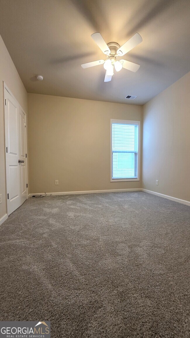 Building Photo - 5240 Brierstone Dr
