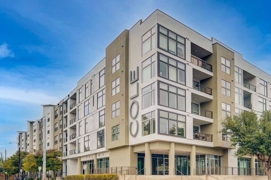 Exterior View - Cole Apartments