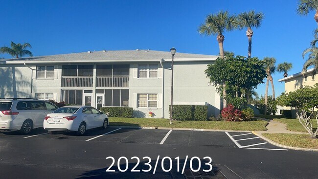 Primary Photo - Seasonal unit at an affordable price.