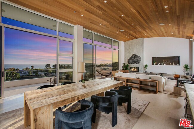 Building Photo - 27454 Winding Way