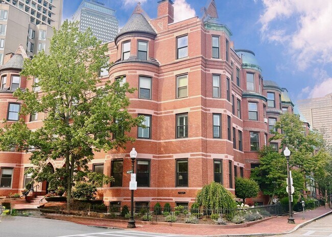 Primary Photo - 12 Cumberland St