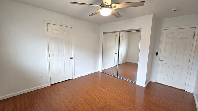 Building Photo - Lovely, 2Bd/2BA Single Story House: Large ...