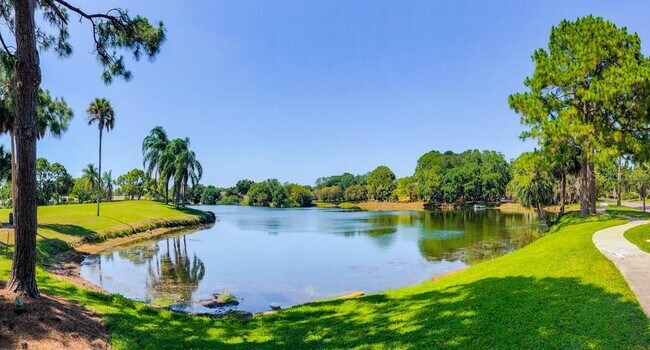 Building Photo - 4459 Oakley Greene