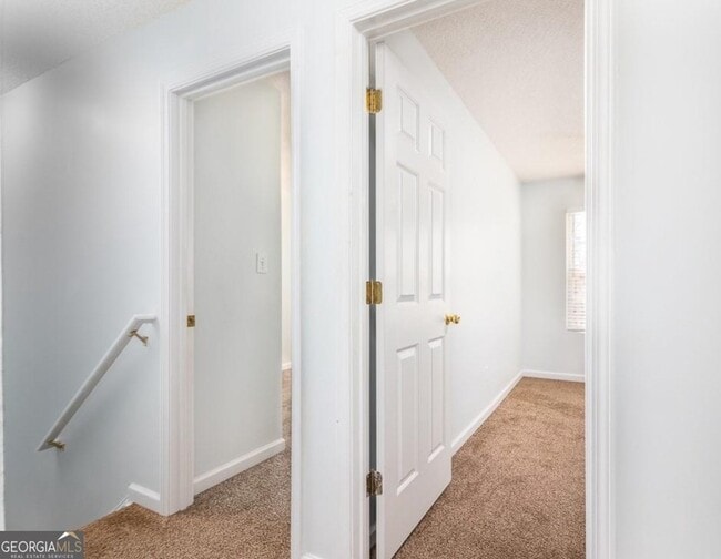 Building Photo - 3230 Oakley Pl