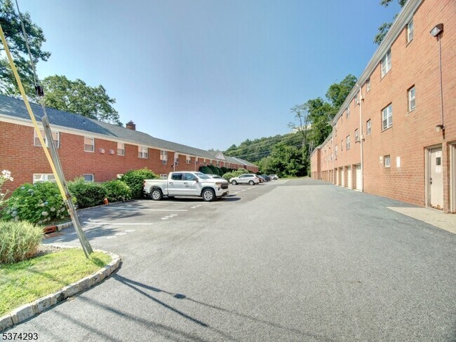 Building Photo - 2467 NJ-10