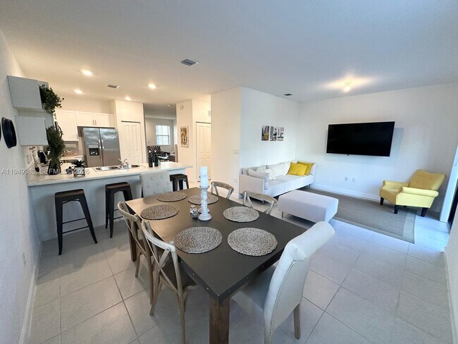 Building Photo - 13403 SW 287th Ter