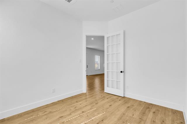 Building Photo - 1228 Arkansas Spgs St