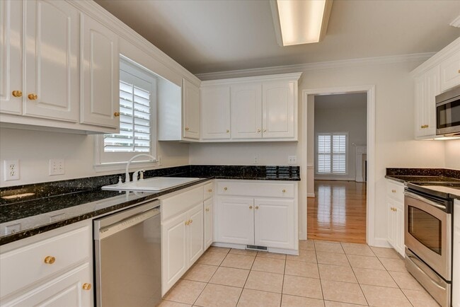 Building Photo - 9 Juniper Loop