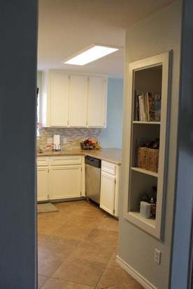 Building Photo - 14905 Dasmarinas Dr