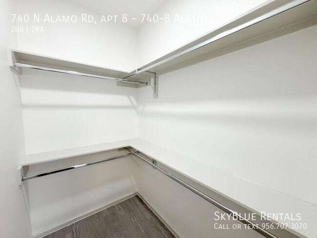 Building Photo - 740 N Alamo Rd