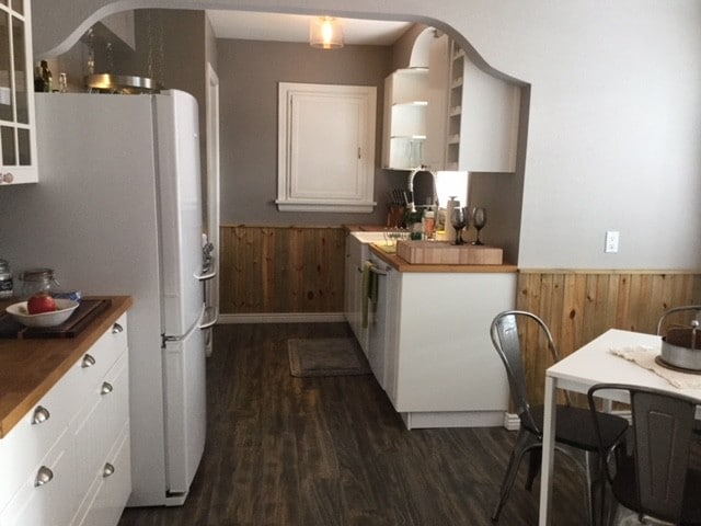 Building Photo - 1015 Forest Ave