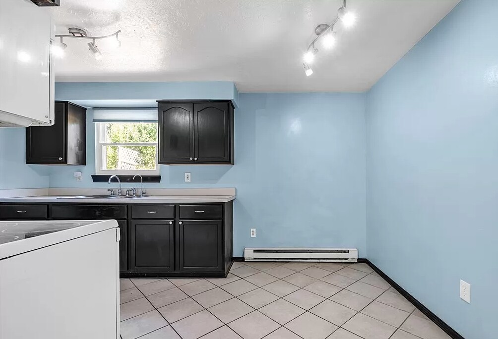 Building Photo - 5270 Cornell Blvd