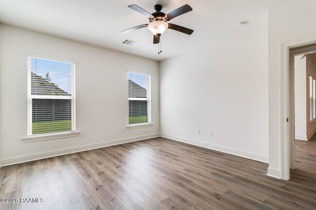Building Photo - 209 Mintmere Ln