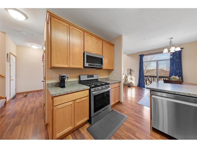 Building Photo - 5125 Holly Ln N