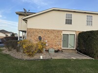 Building Photo - 17892 Park View Ln