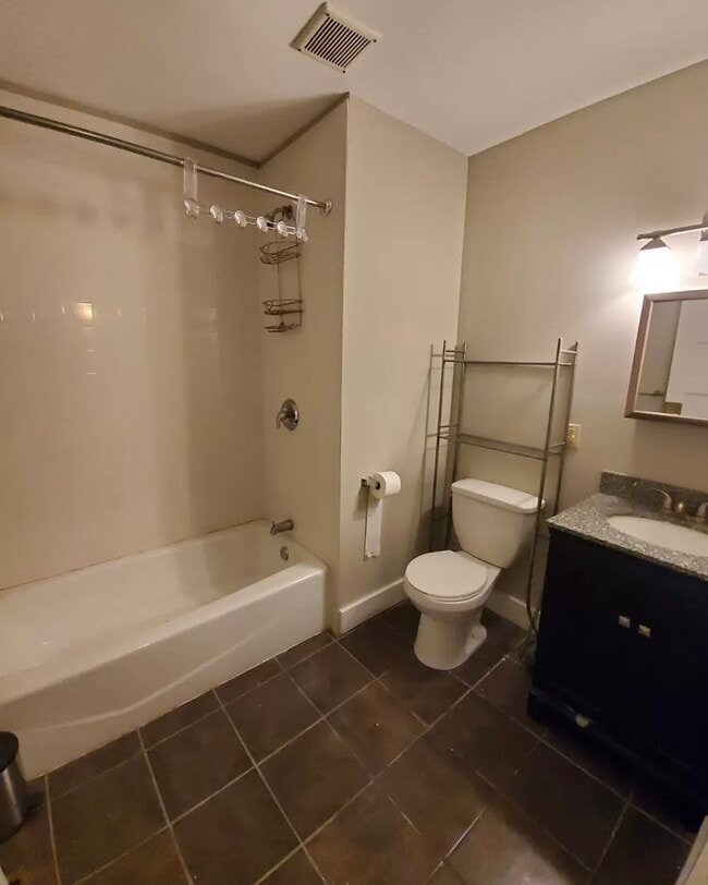 Building Photo - 149 Dove St