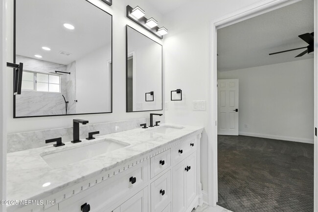 Building Photo - 13600 Emerald Cove Ct