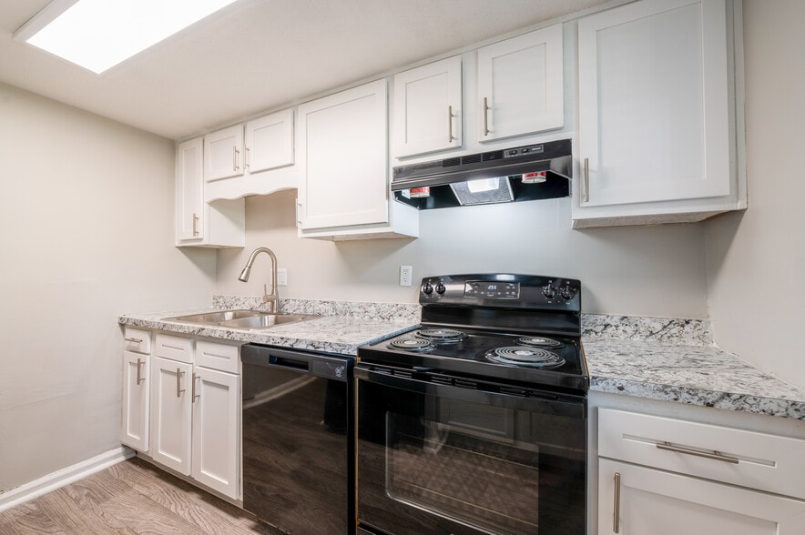 Interior Photo - Life at Edgewater Landing