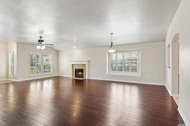 Building Photo - 1303 Bluff Forest