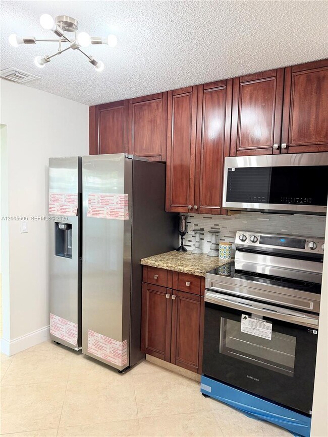 Building Photo - 8581 NW 17th St