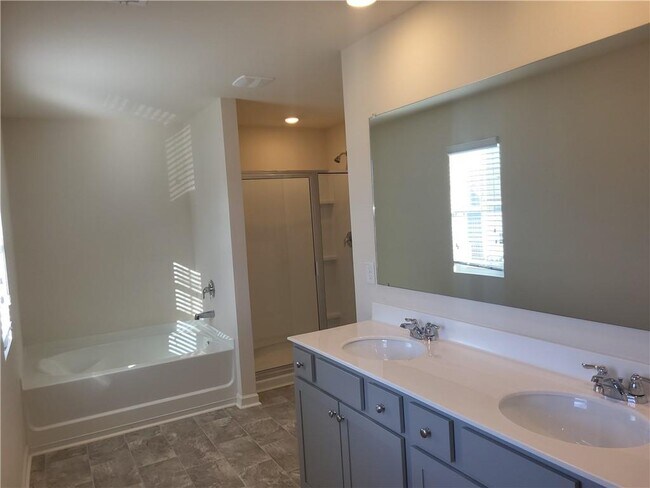 Building Photo - 50 Barnwood Ln