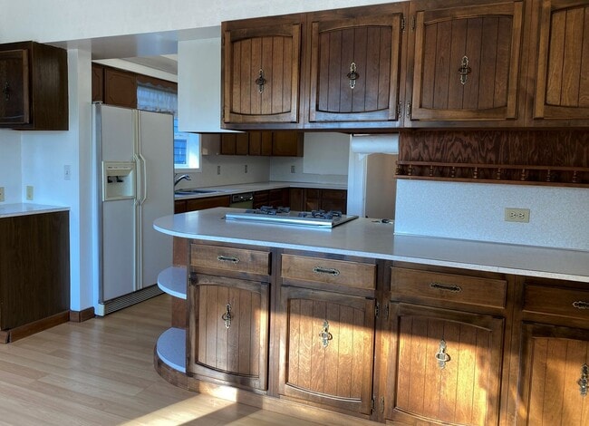 Building Photo - Step Back In Time with this Vintage Sherwood Farm House - Private Backyard.
