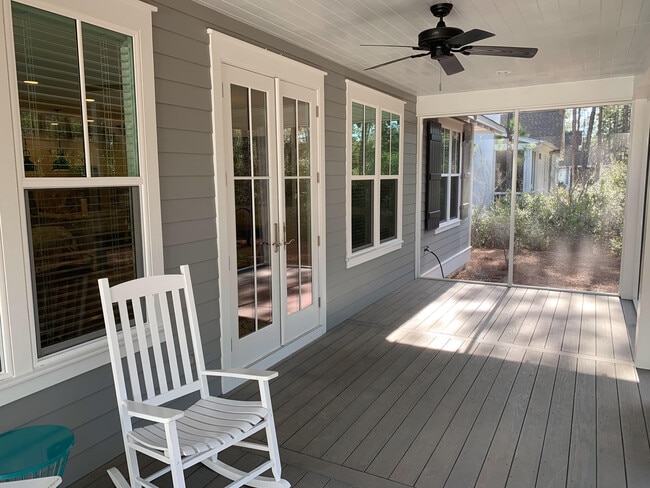 Building Photo - 741 Breakers Street